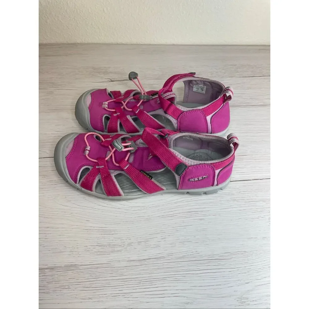 Keen Big Kids' Seacamp II CNX Water Sandal Water Shoe Very Berry/Dawn Pink Size